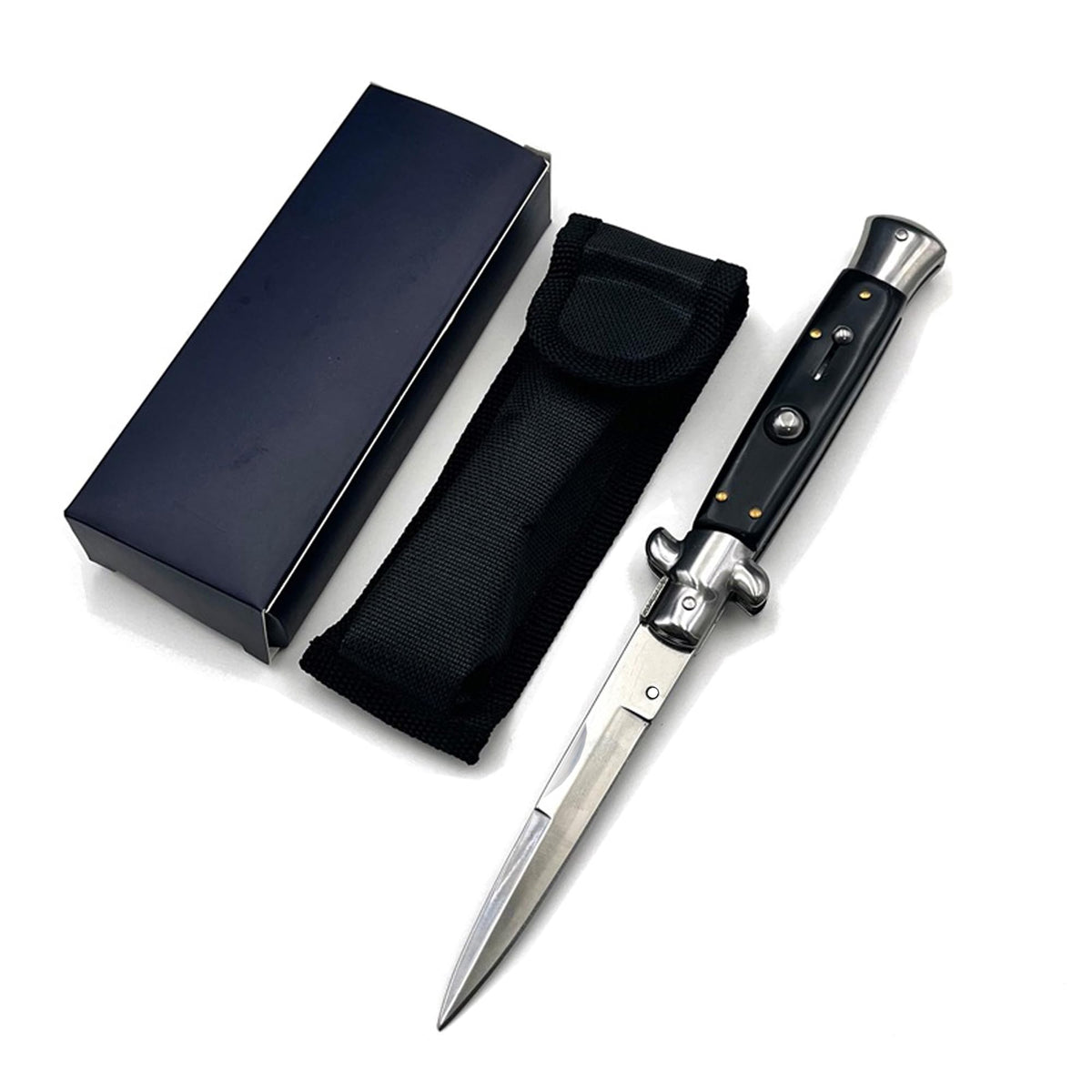 LWDZQ outdoor pocket knife, closed with built-in lock for safe transport