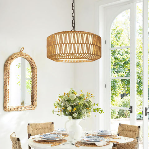 Lynnoland dimmable bulb compatibility lets you tailor brightness to mood.