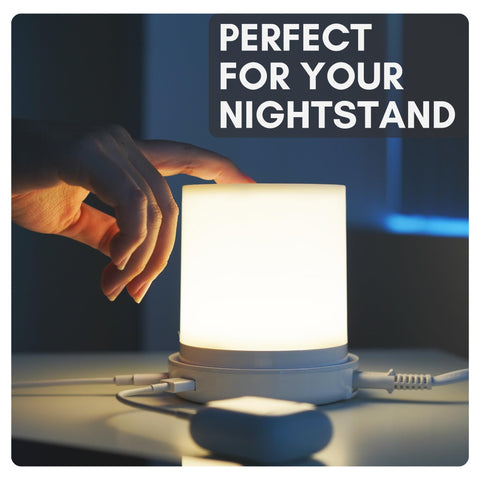 Macally lamp with USB-C and USB-A ports delivering up to 20W