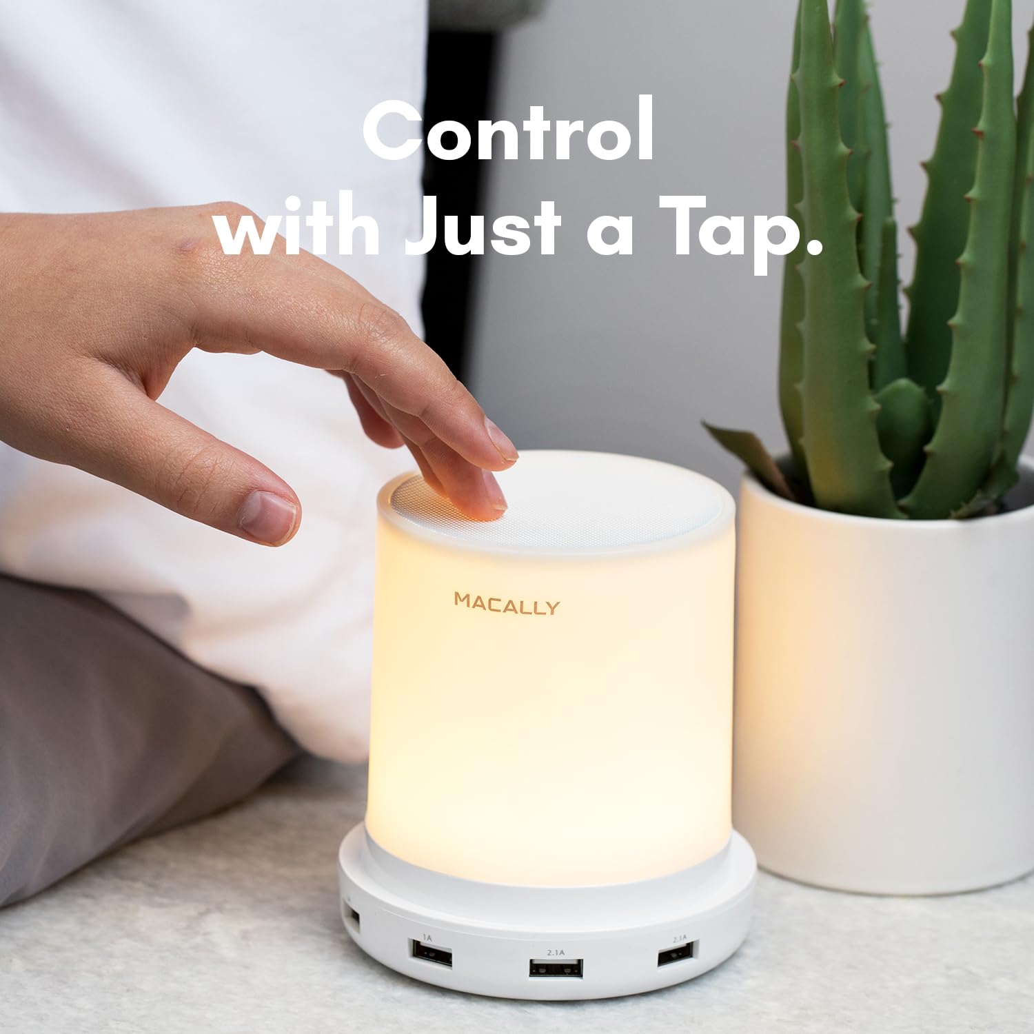 Macally smart IC charging protects devices during use.