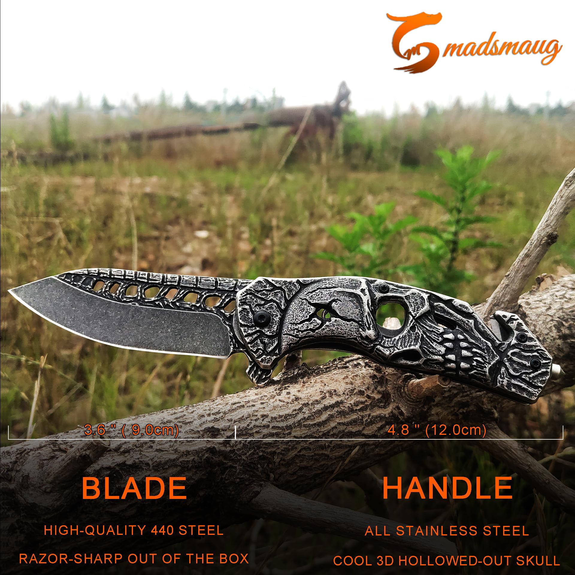 MADSMAUG pocket clip keeps the knife securely in pocket during activity.
