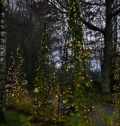 Solar panel stake powers Magicnight lights from sunlight