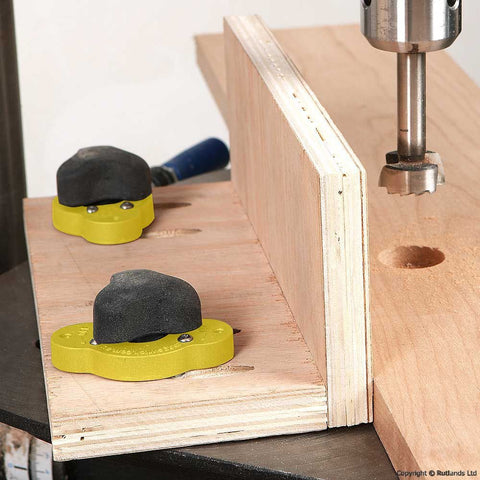 Magswitch MagJig 95 holding force of 95 lb demonstrated