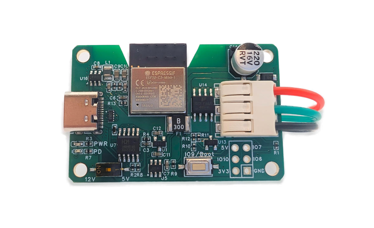 MagWLED Generic Controller PCB for compact installations and easy mounting.