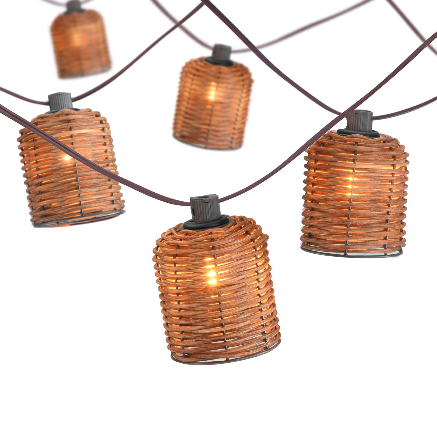 MAINDECO natural rattan lanterns arranged for rustic outdoor ambiance.