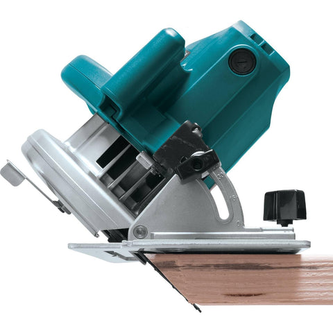 Makita 5007F 238-in cut at 90° for deep framing cuts.