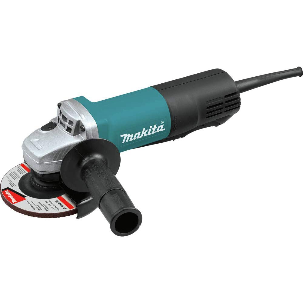 Labyrinth construction seals motor and bearings in Makita 9557PBX1