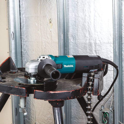 Makita 9566CV guard assembly ready for safe grinding and cutting