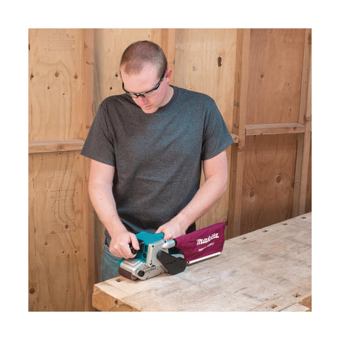 Makita 9903 flush-to-wall sanding near edges and corners for clean fits