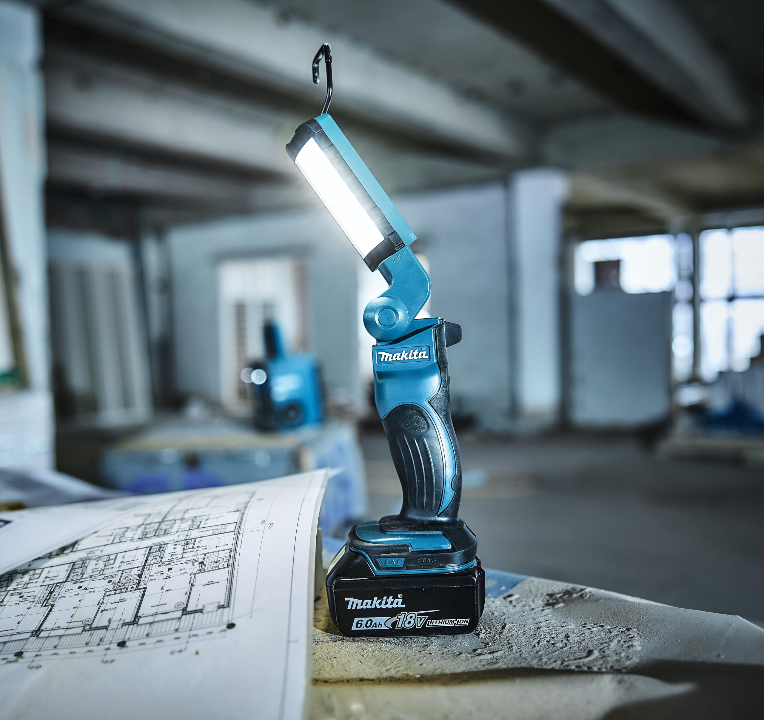 Makita DML801 on a workbench showing compact design