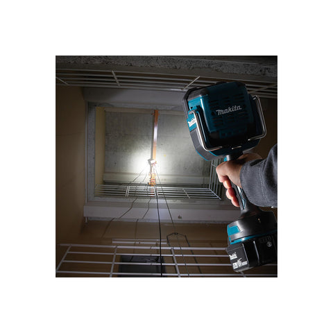 Makita DML812 rugged, durable body for demanding job-site use