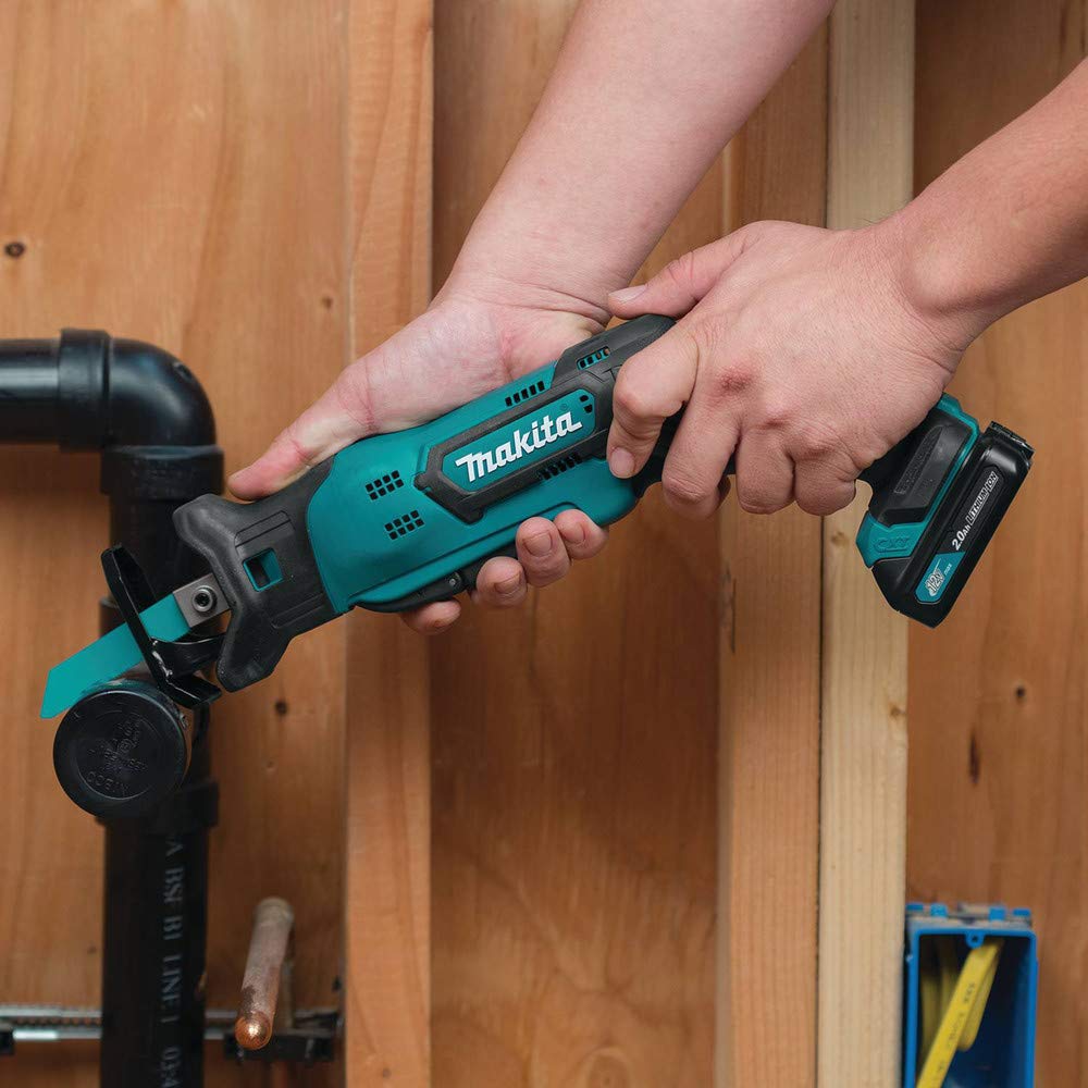 Makita RJ03R1 compact 14-3/4 inch length fits tight spaces.