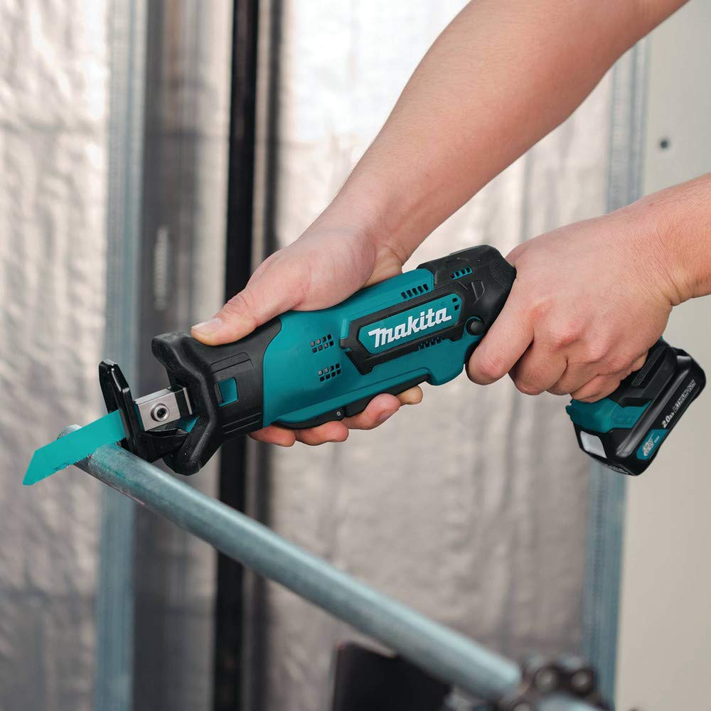 Makita RJ03R1 tool-less blade change in action for quick swaps.