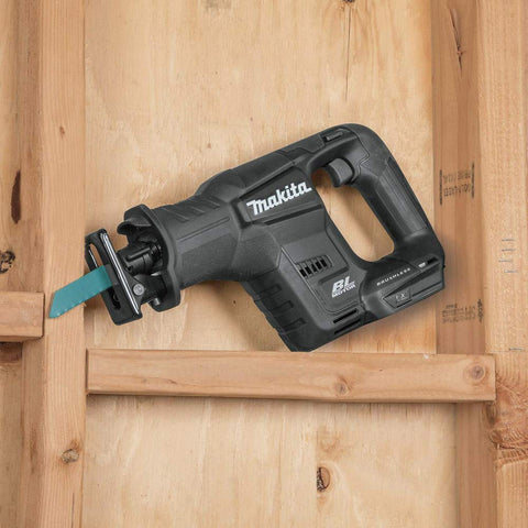 Makita XRJ07ZB Star Protection keeps tool and battery in sync.