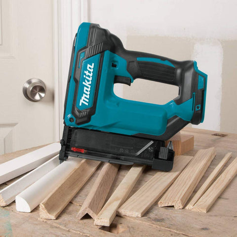 Makita XTP02Z with 5.0Ah battery powering extended runtime