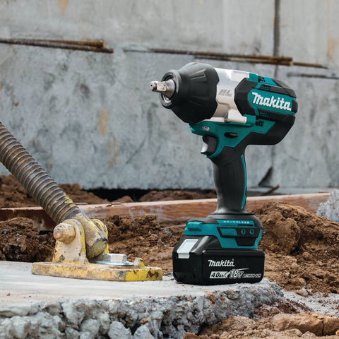 Makita XWT08Z ergonomic grip for comfortable handling.