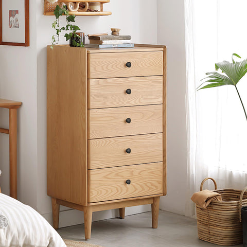 Malimali pebble knob on kitchen drawer adds contemporary style