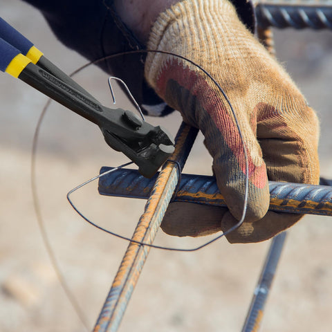 MANUFORE binding wire with tower pincers in tight space