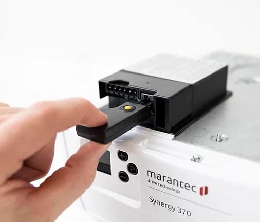 Marantec Maveo dashboard shows real‑time GDO monitoring and status