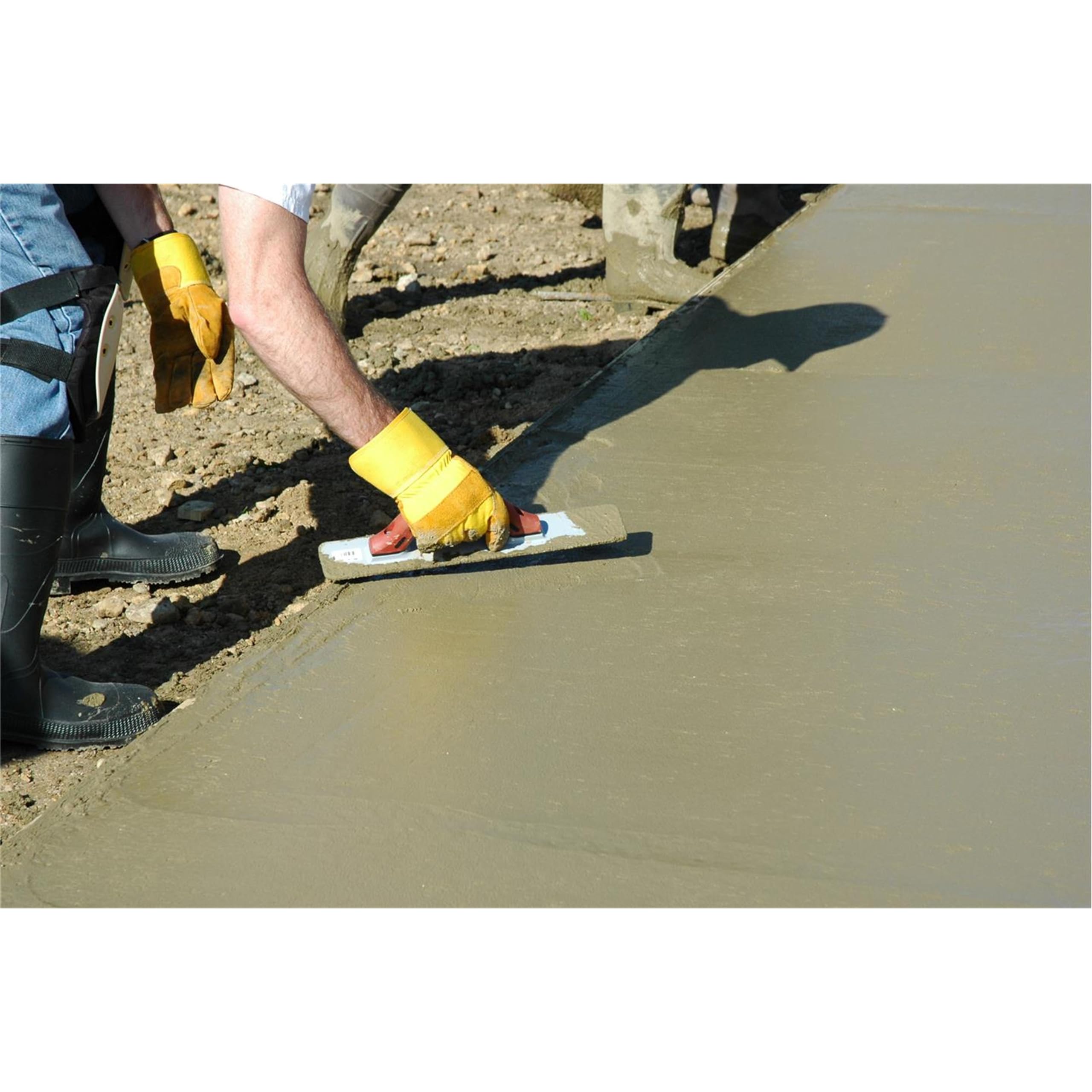 MARSHALLTOWN hand float with DuraSoft handle for comfortable grip