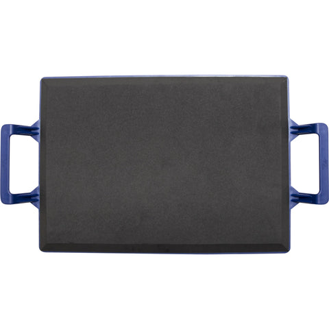The padded 19x13 inch kneeling area on MARSHALLTOWN board supports painting tasks