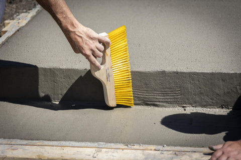 Marshalltown yellow bristles distribute even texture across surfaces