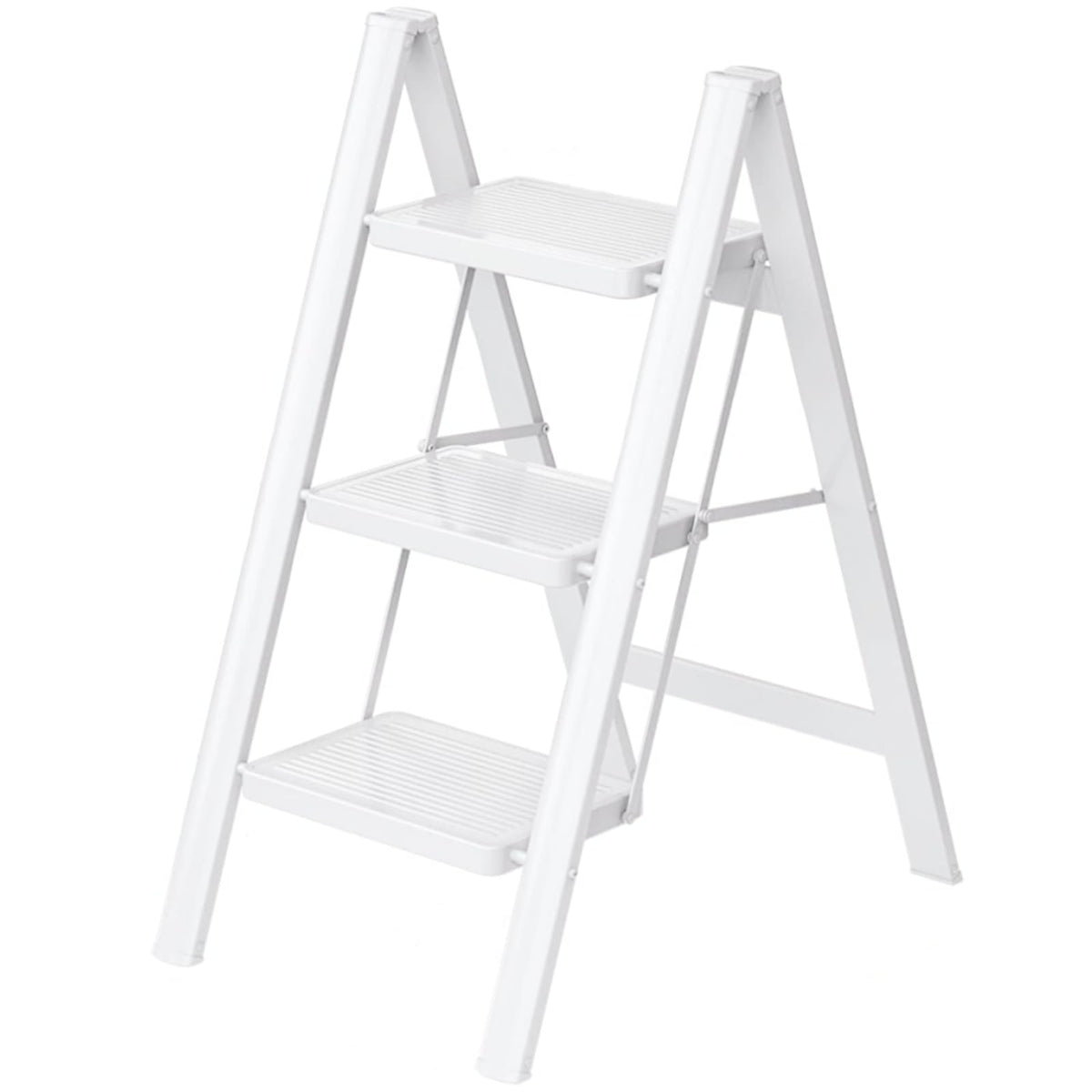MASHART 3-Step Ladder closeup shows wide 8x12 inch pedal for steady reach