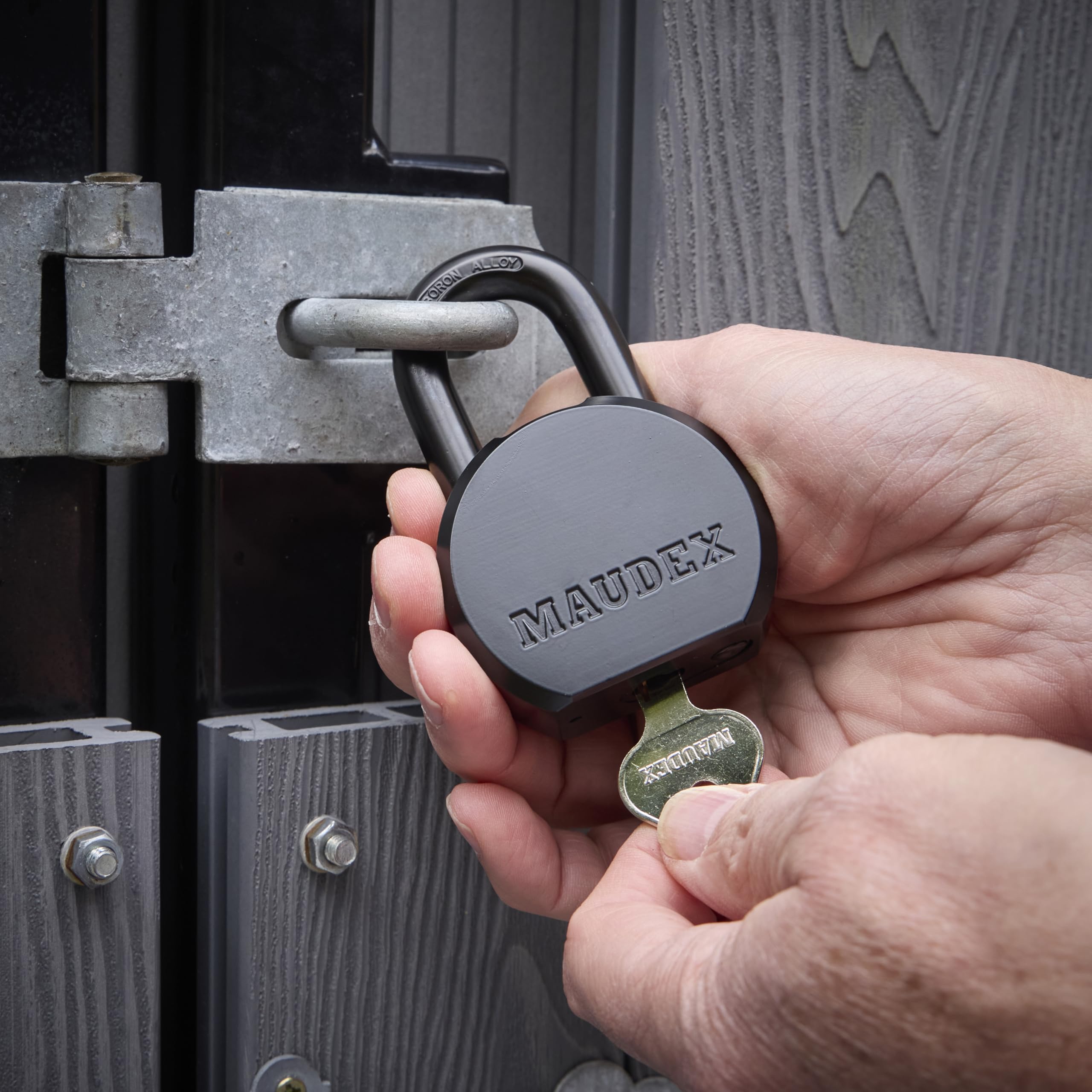 Maudex PML65 ideal for commercial sites needing robust security solutions.