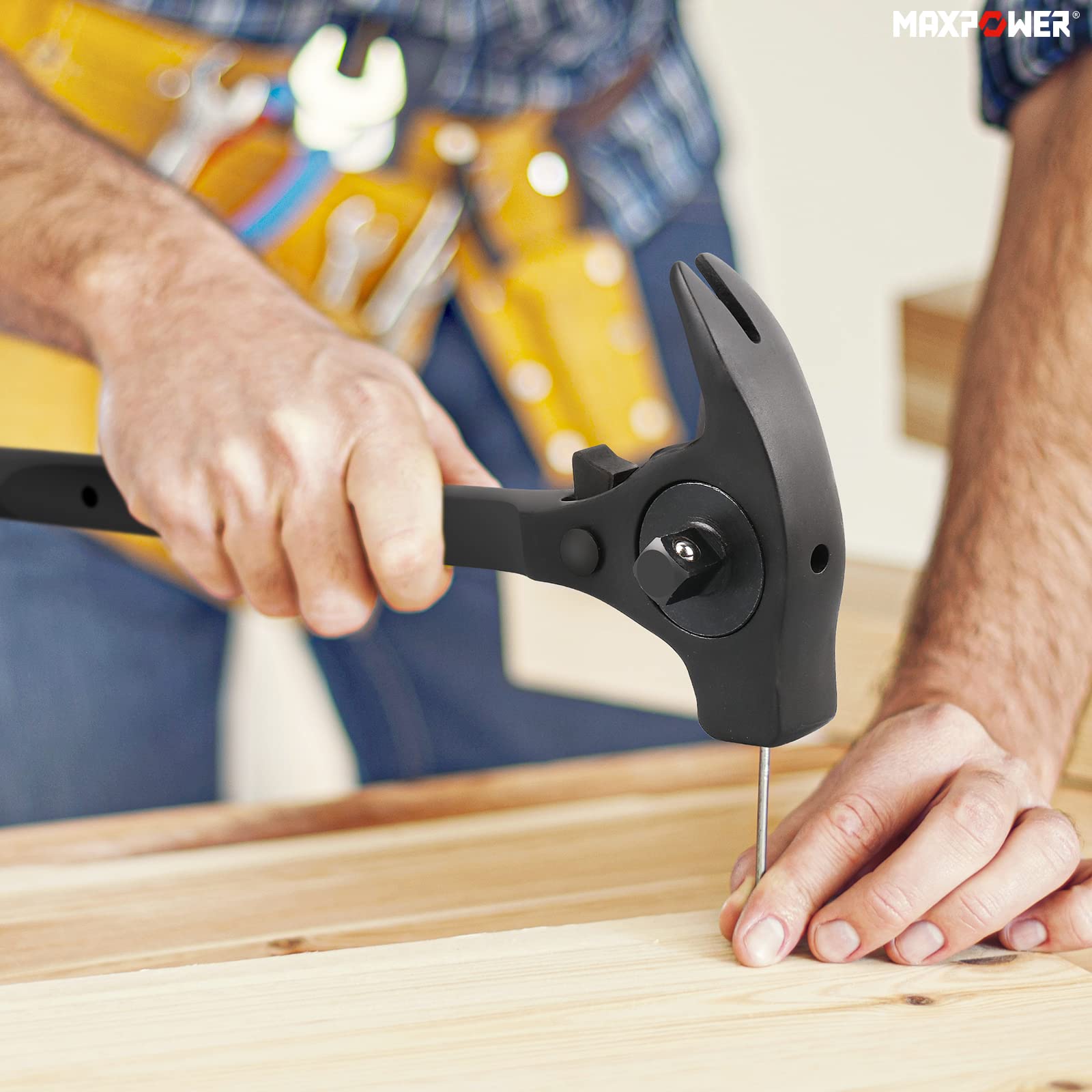 MAXPOWER crowbar-tool in action for lifting and prying