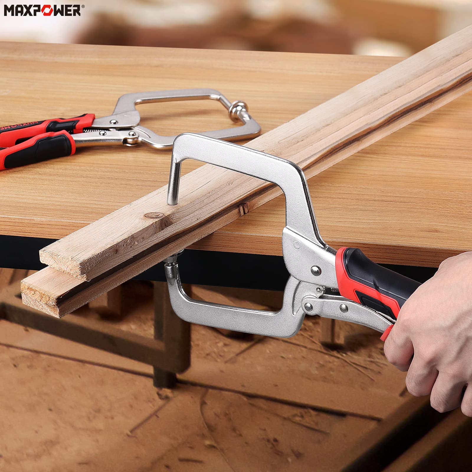 MAXPOWER no-mar swivel pads protect workpieces during tightening.