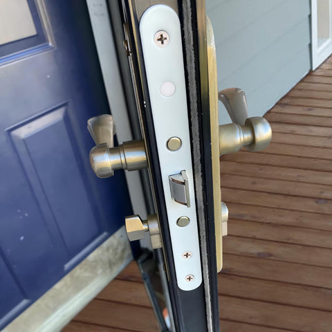 Easy DIY installation fits a standard mortise hole on the door edge.
