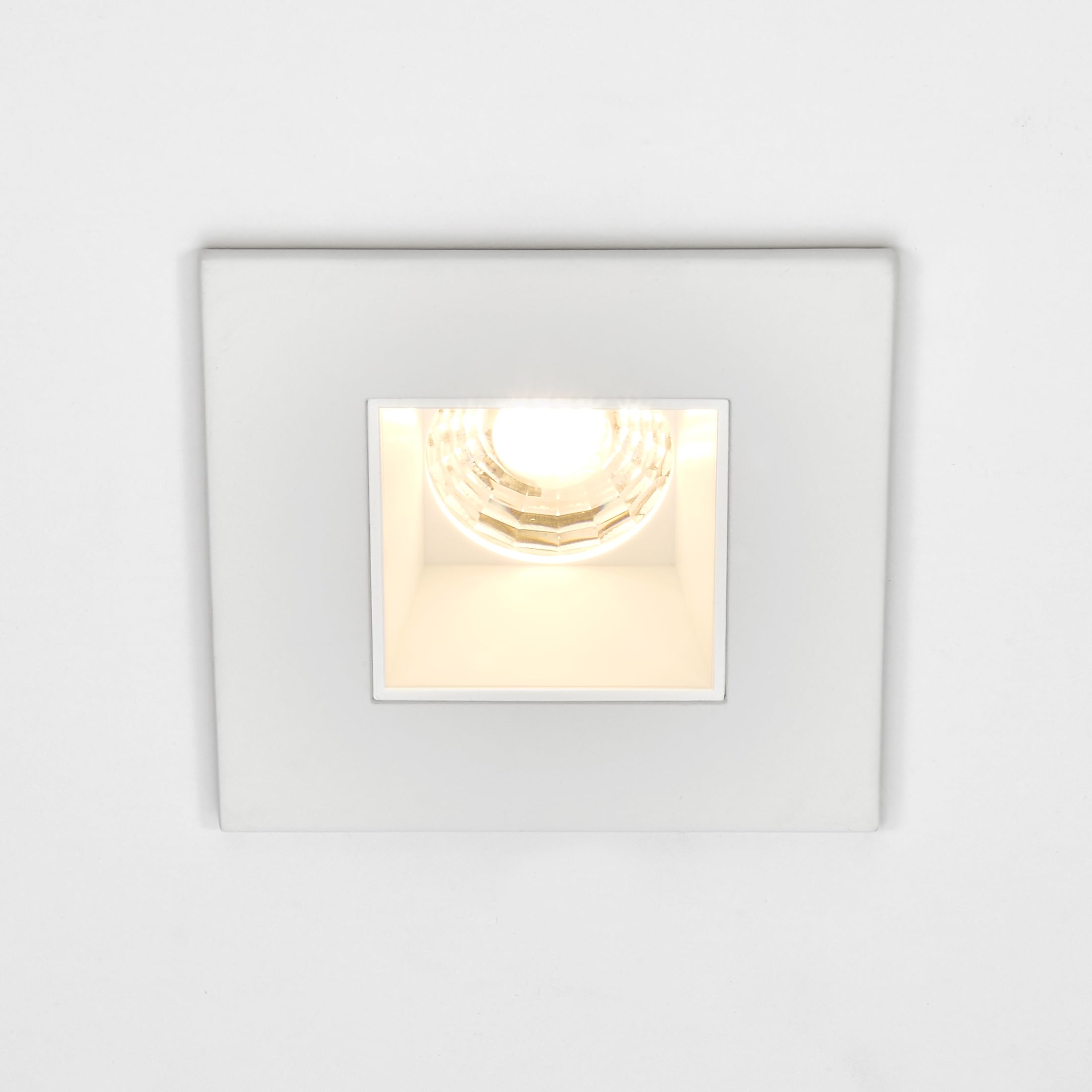 Maxxima lightweight aluminum body simplifies installation and reduces ceiling load.