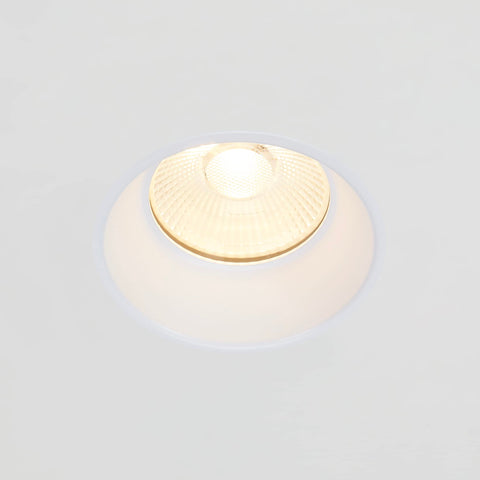 Maxxima dimmable downlight adjusts from 20% to 100% for customizable ambience