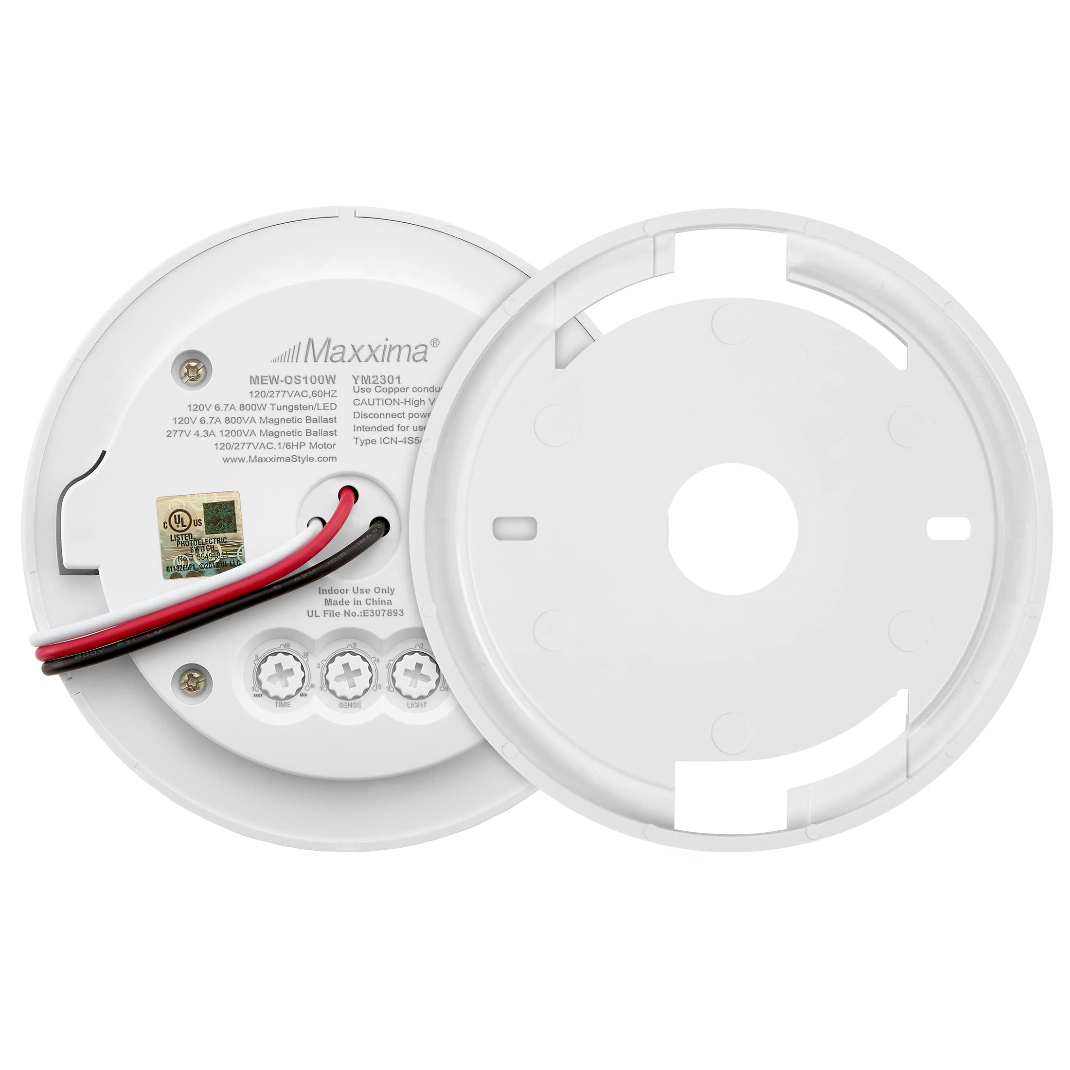 Maxxima light-level sensing enables smart auto-on control