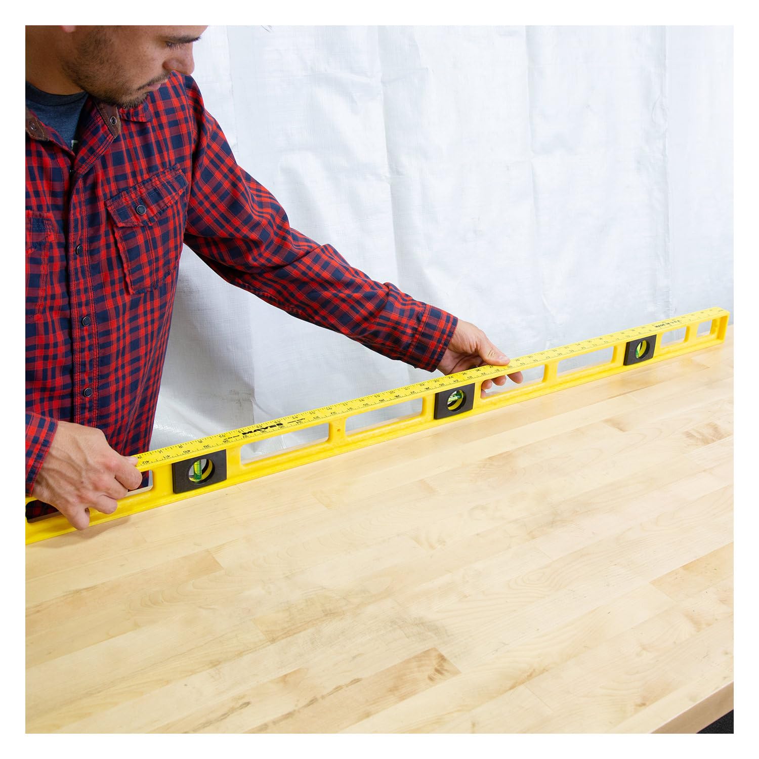 Lightweight design reduces fatigue during long days on site