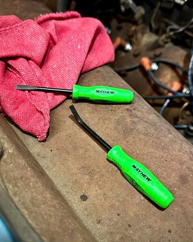 Mayhew 31093GN pry bar with Nylon 6 handle for tough grip.