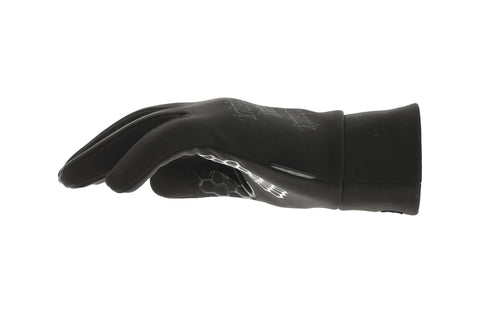 Mechanix Wear ColdWork base layer glove demonstrates warmth and dexterity in action