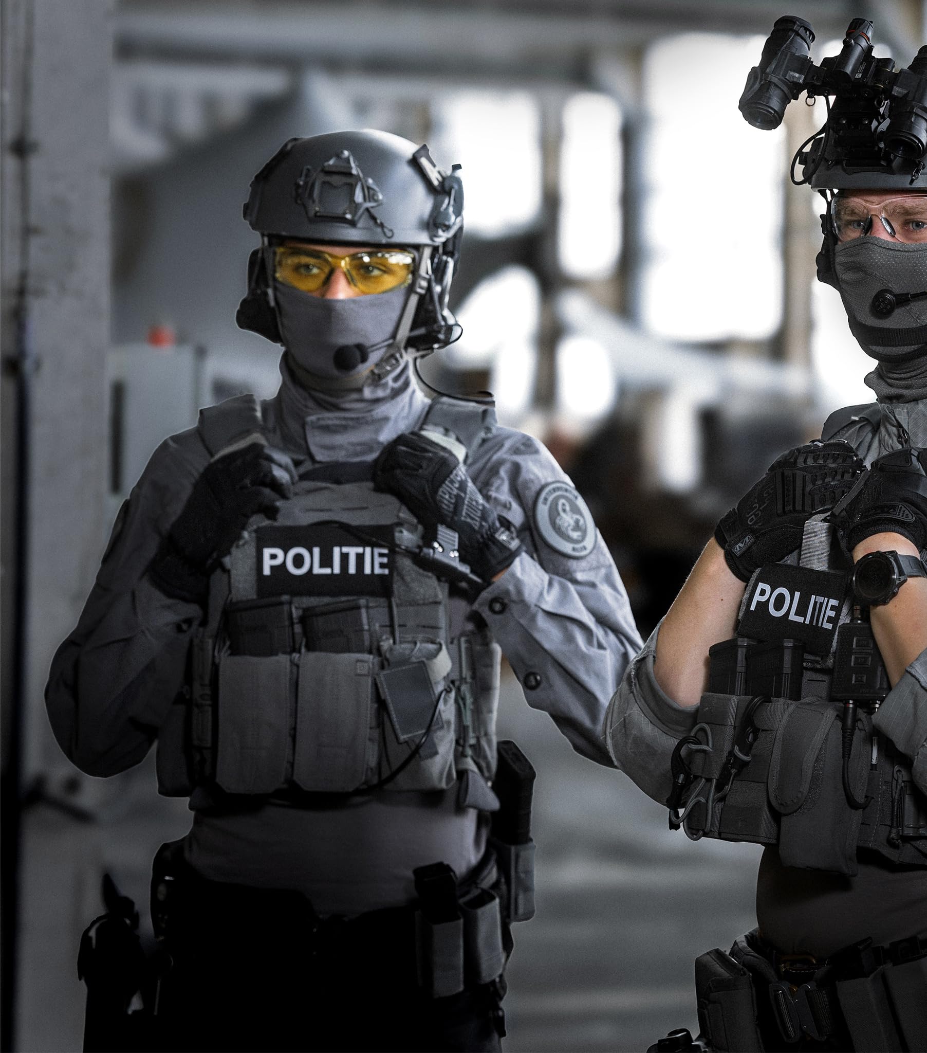 Mechanix Wear M-Pact Covert gloves secure fit with TPR wrist closure.