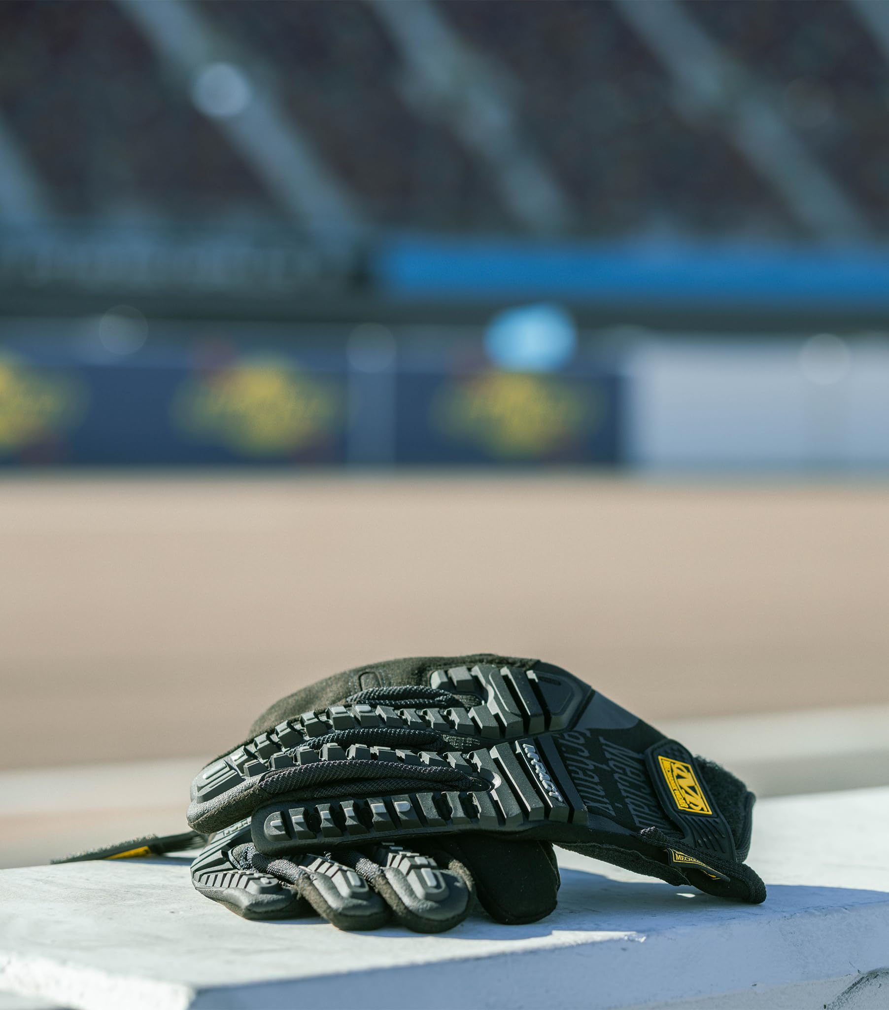 Mechanix Wear M-Pact touchscreen capability lets you use devices without removing gloves.