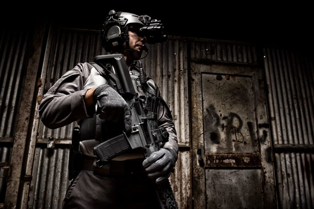 Mechanix Wear Original Tactical Glove palm detail shows 0.8mm synthetic leather for touchscreen use.