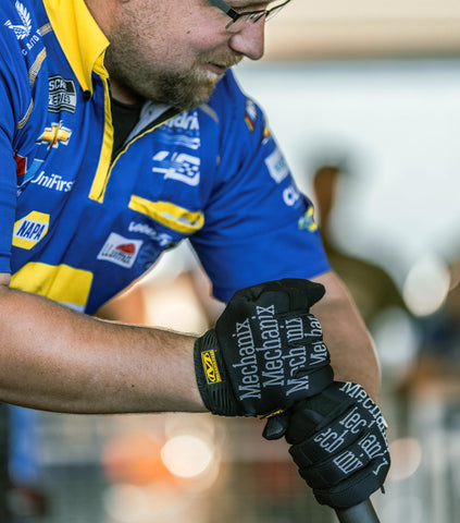 Mechanix Wear Original Work Gloves secure wrist closure prevents slipping and dirt entry