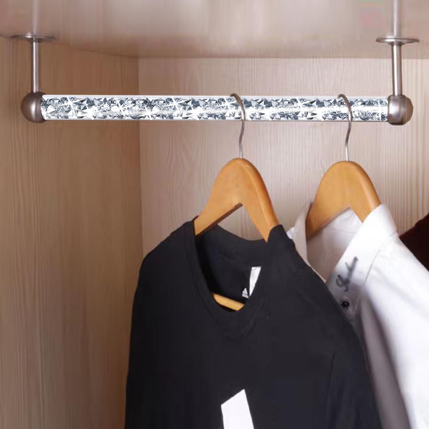 Meetart dual towel rod in use demonstrates practical daily use