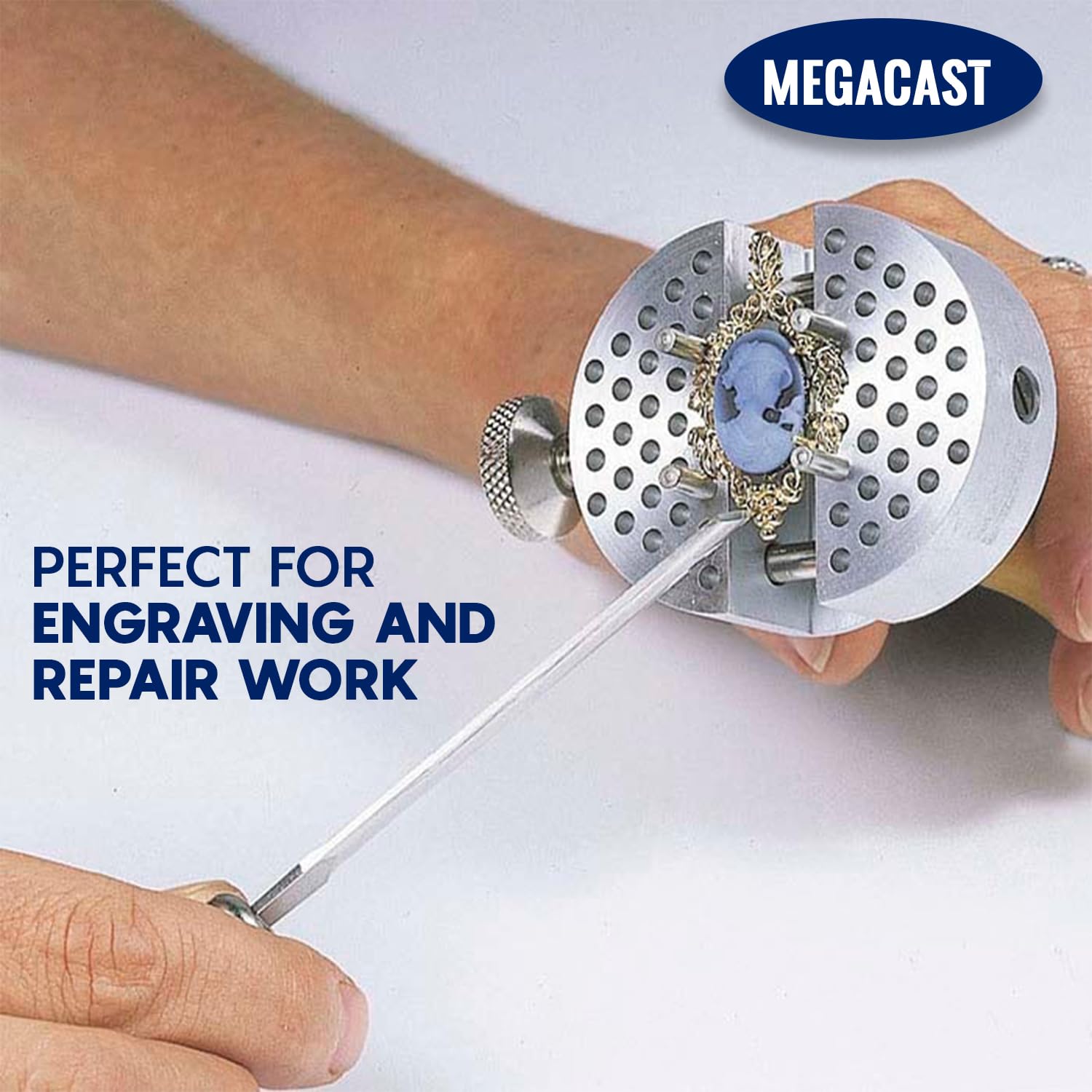Megacast removable work head provides flexible task adaptation for different projects.