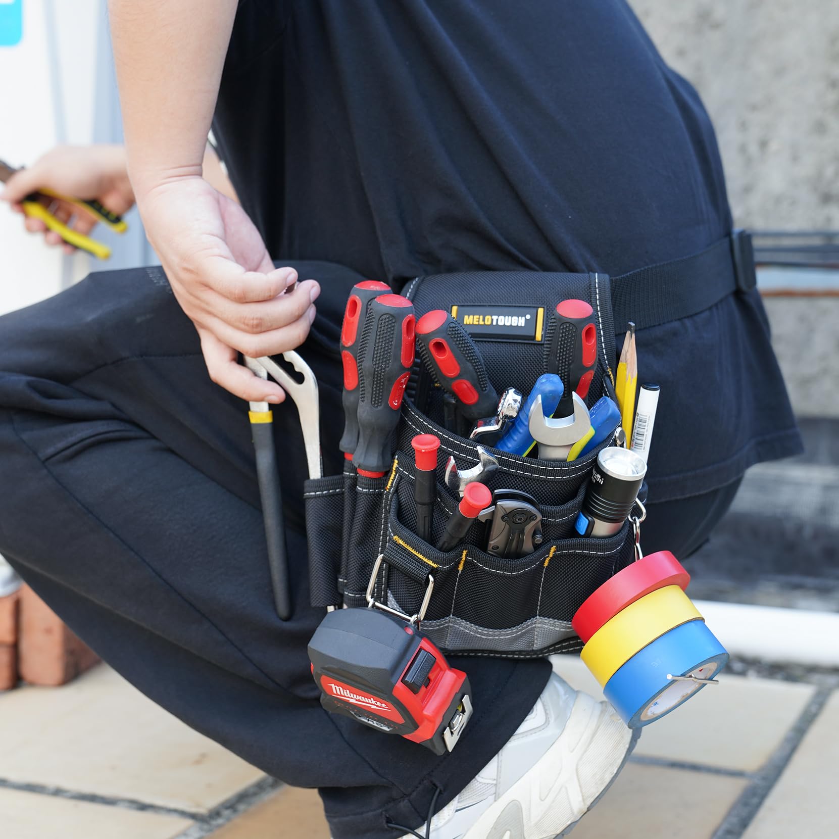 MELOTOUGH pouch offers rear clip and tunnel loop belt attachment options