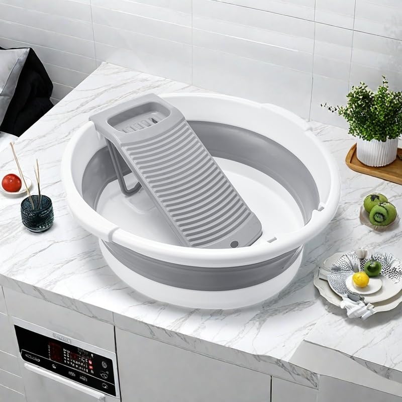 Folded meoenft washbasin saves space in closet