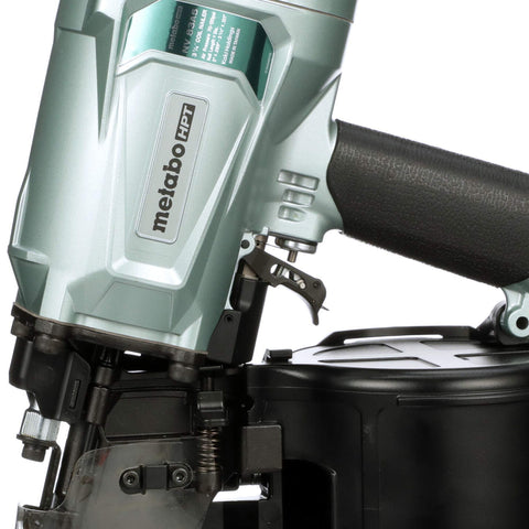 Metabo HPT NV83A5 in roof decking action