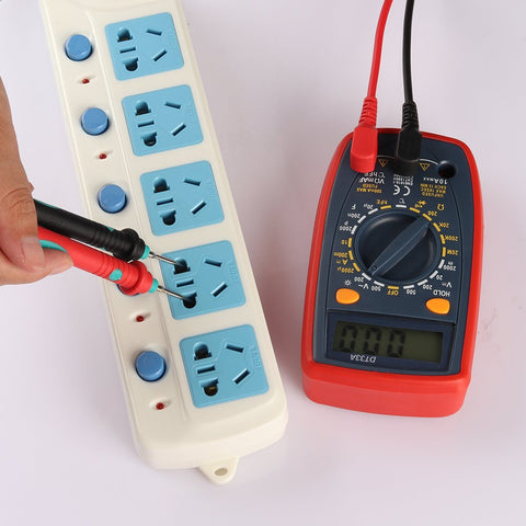 Micsoa kit contents layout displays 16-piece versatility for electrical work.