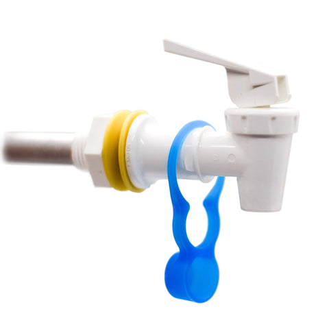 Milunova Spigcap silicone close-up shows BPA-free material and a tight seal.