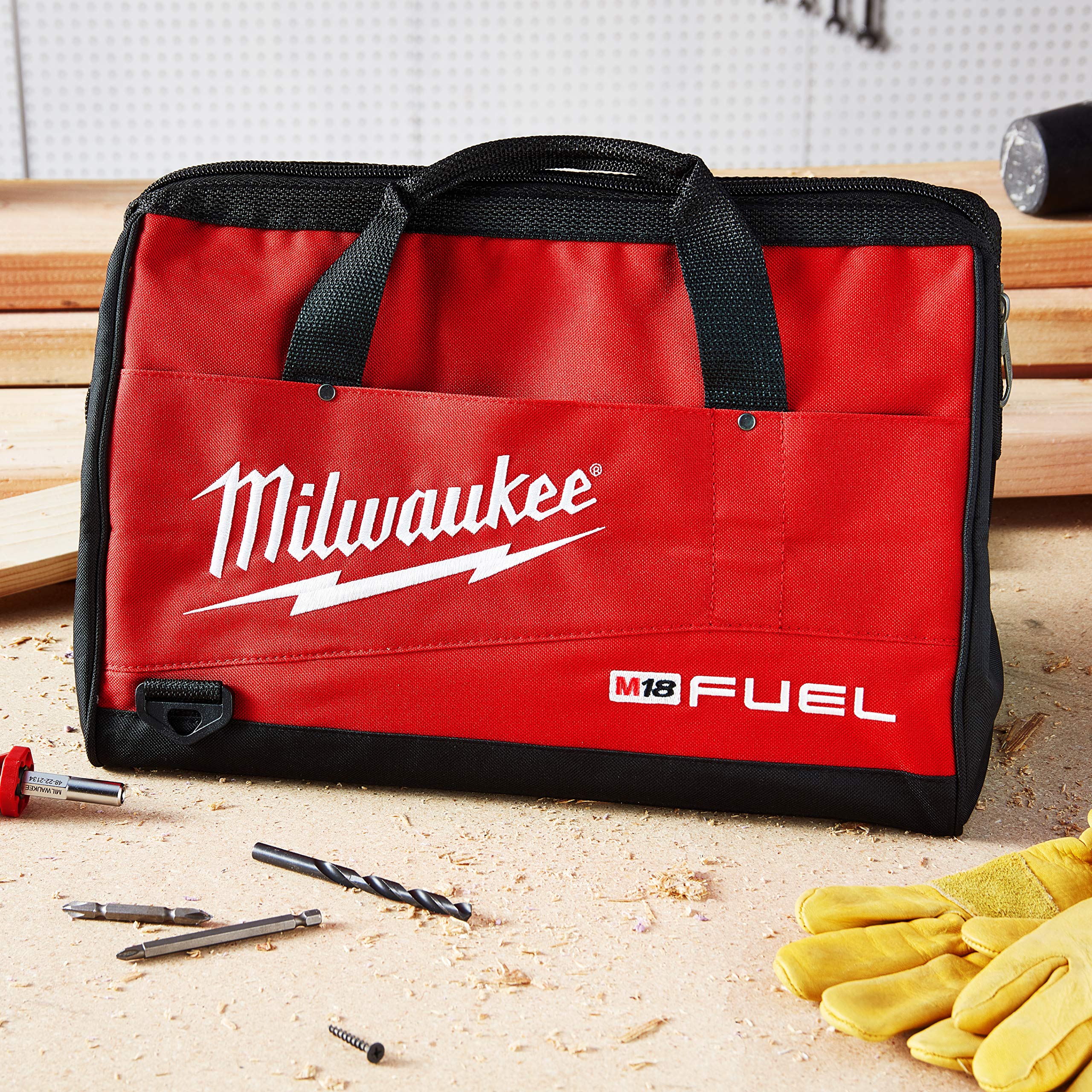 Milwaukee 16-inch bag side handle close-up highlighting durability.