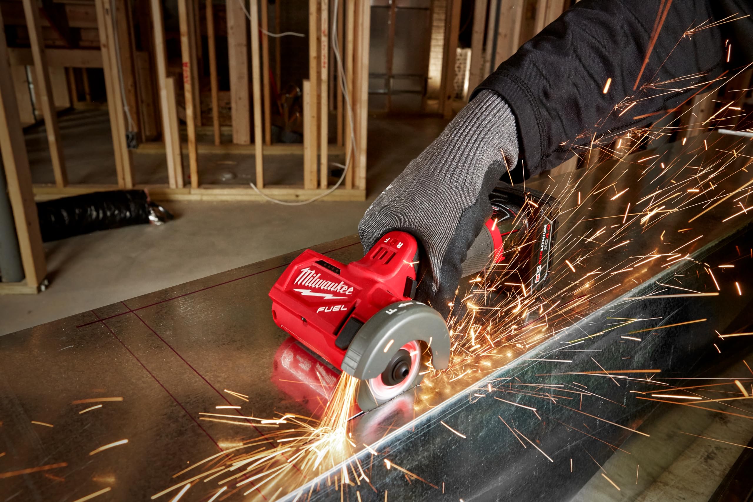 Milwaukee 2522-20 Redlink Plus protection reduces overload during use